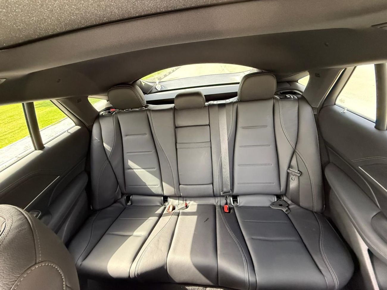 مرسيدس بنز GLE 450 Mercedes-Benz GLE 450 Petro engine 2025 black colour RHD