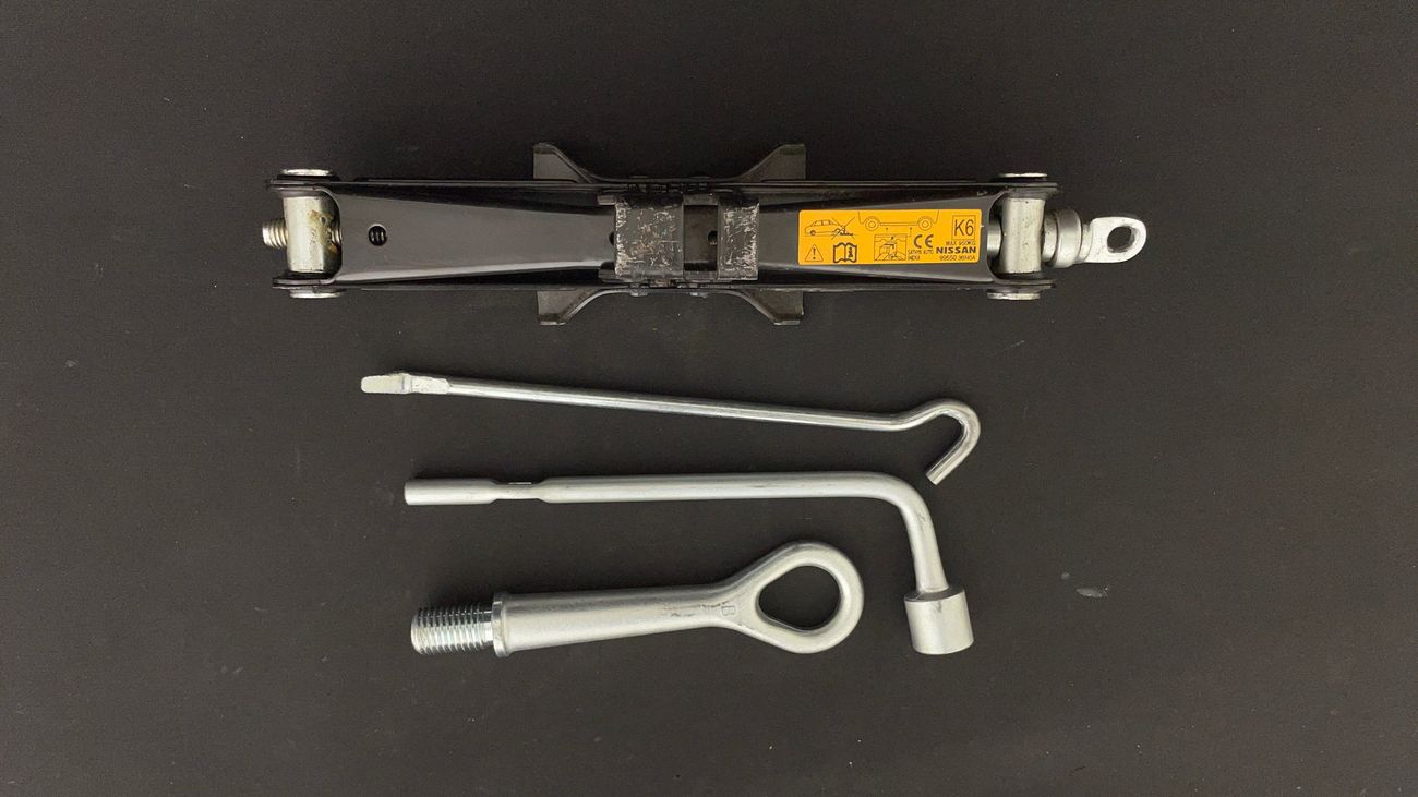 Nissan Sunny SV 1.5 | Zero Down Payment | Home Test Drive