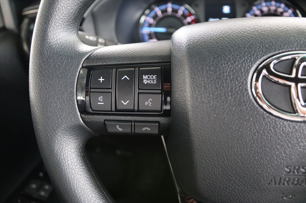 Toyota Hilux 2025 TOYOTA HILUX ADVENTURE 4.0 V6 **EXPORT ONLY**التصدير فقط خارج الخليج***