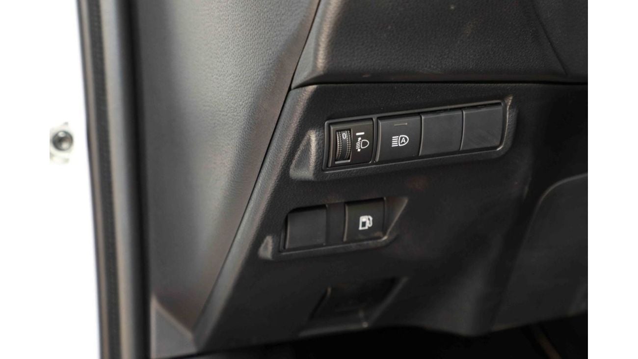 Toyota Corolla Cross 2024 Toyota corolla Cross 2.0 Elite Hybrid - White inside Black | Export Only