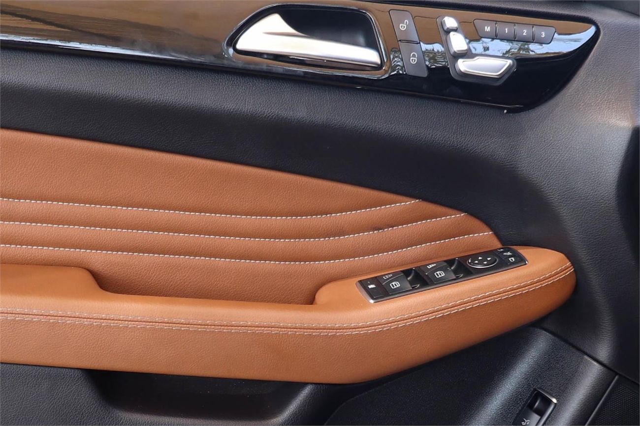 مرسيدس بنز GLE 43 AMG C292