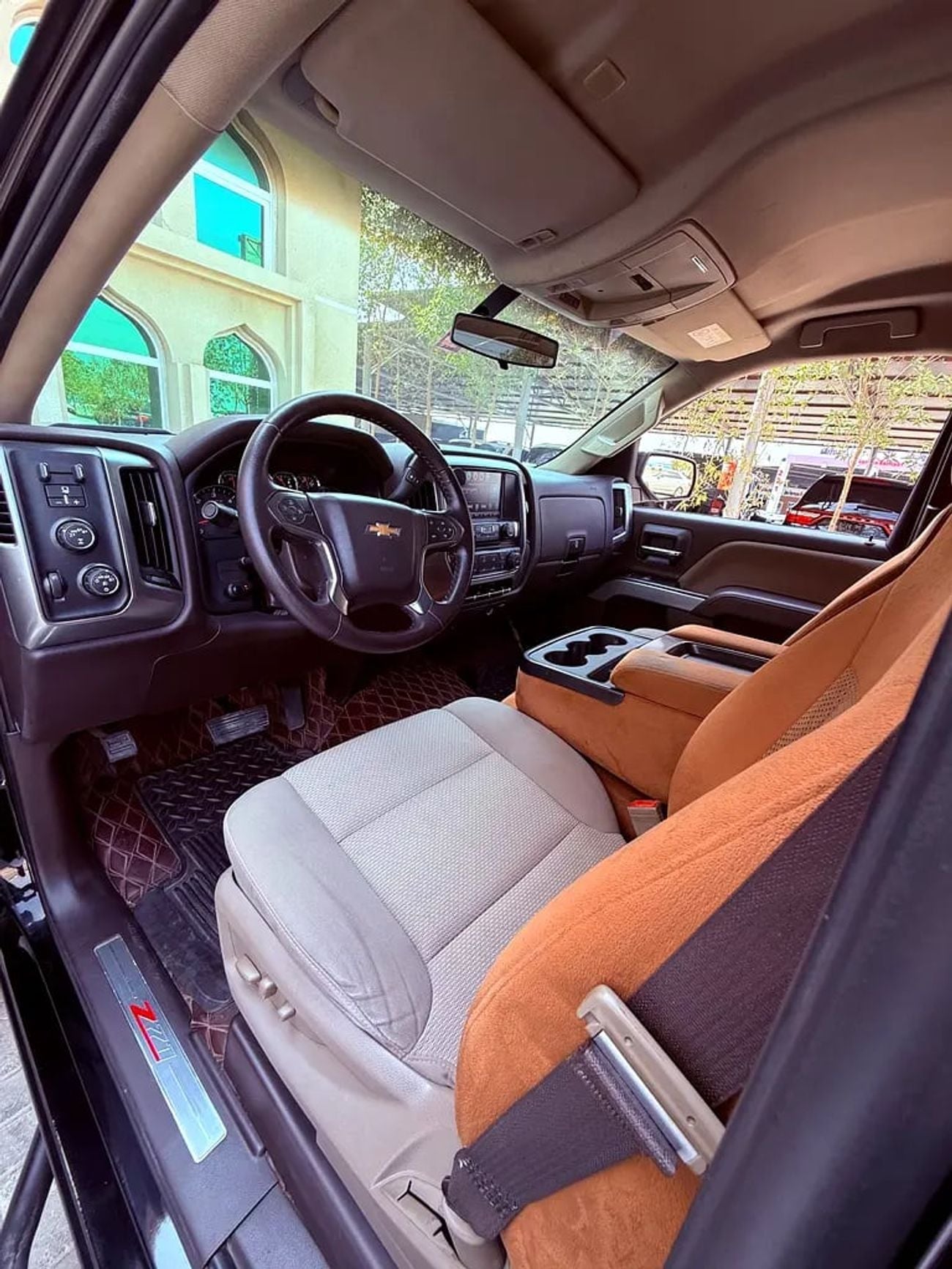 Chevrolet Silverado شيفروليه سيلفرادو Z71 خليجي Silverado LT - GCC Specs
