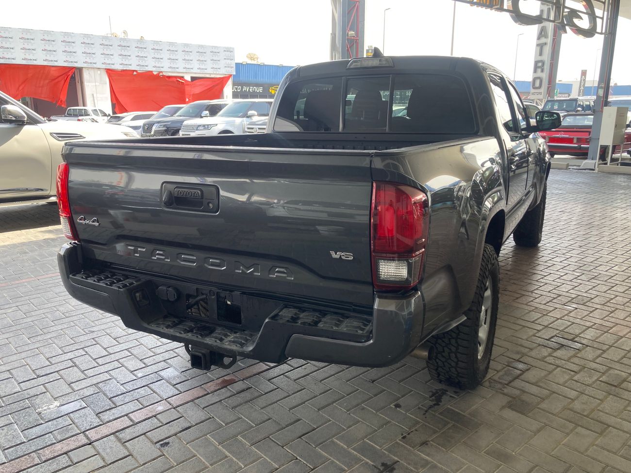 Toyota Tacoma SR5- 3.5L - 4X4 Automatic