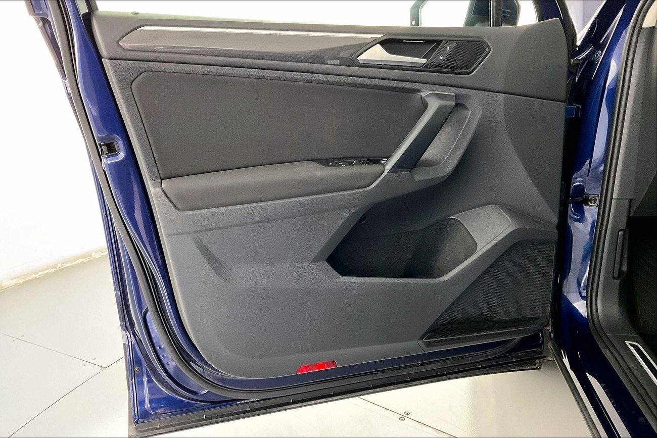 Kia Carens EX| 1 year free warranty | Exclusive Eid offer