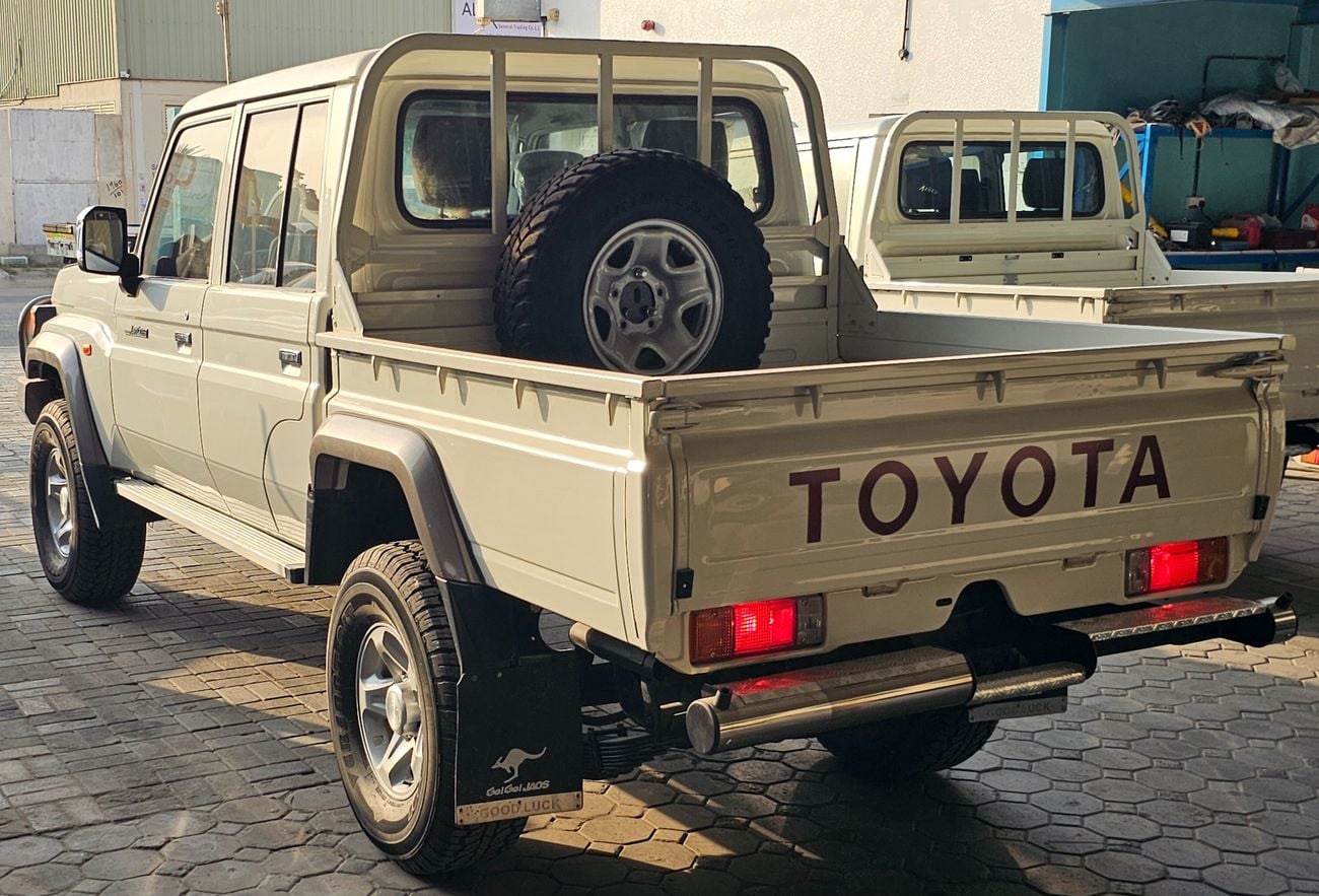 Toyota Land Cruiser Pickup 70 1hz diesel engine 4.2L V6
