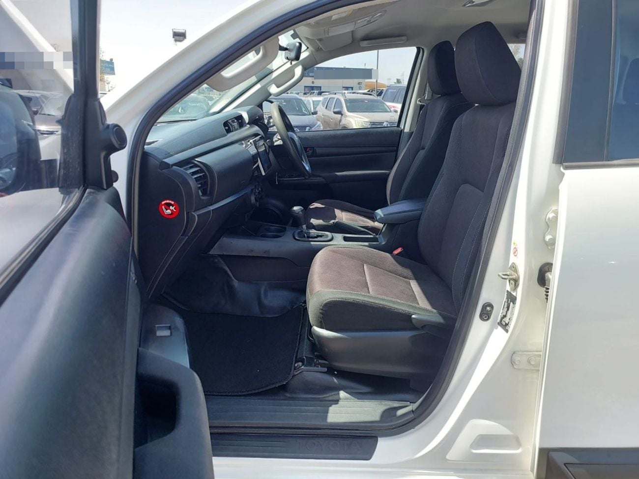 Toyota Hilux DLS TOYOTA HILUX PICKUP RHD 2018 MODEL 2.8 L DIESEL AUTOMATIC(PM16990)