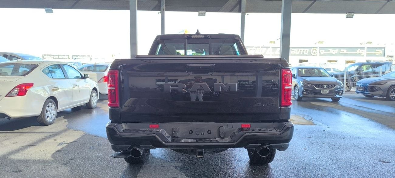 رام 1500 RAM 1500 LIMITED PICKUP TRUCK