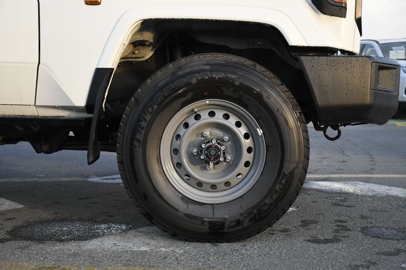 Toyota Land Cruiser 70 Hardtop 4.0L V6  Automatic Petrol