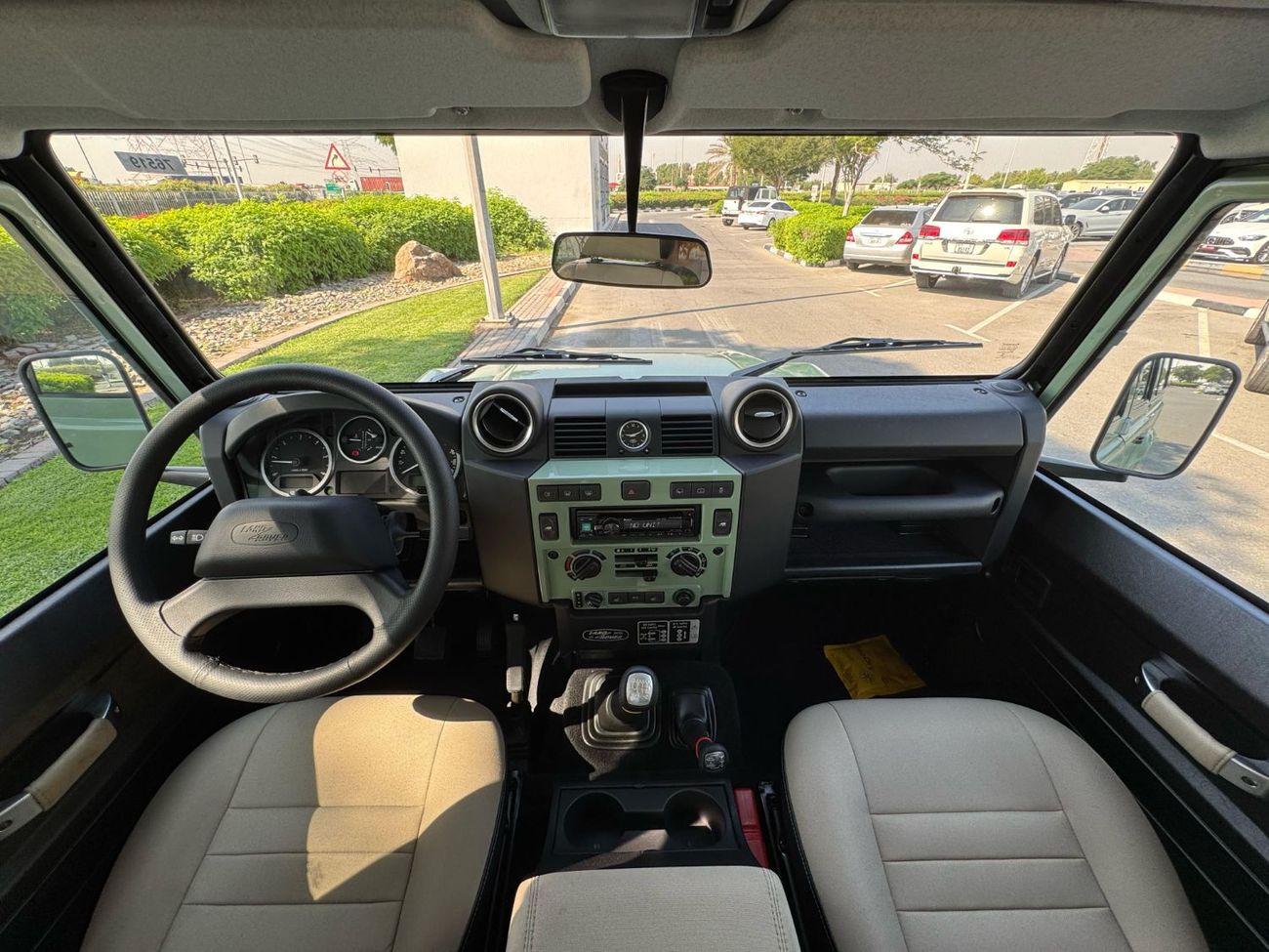 Land Rover Defender GERMAN SPEC LESS KILOMETER