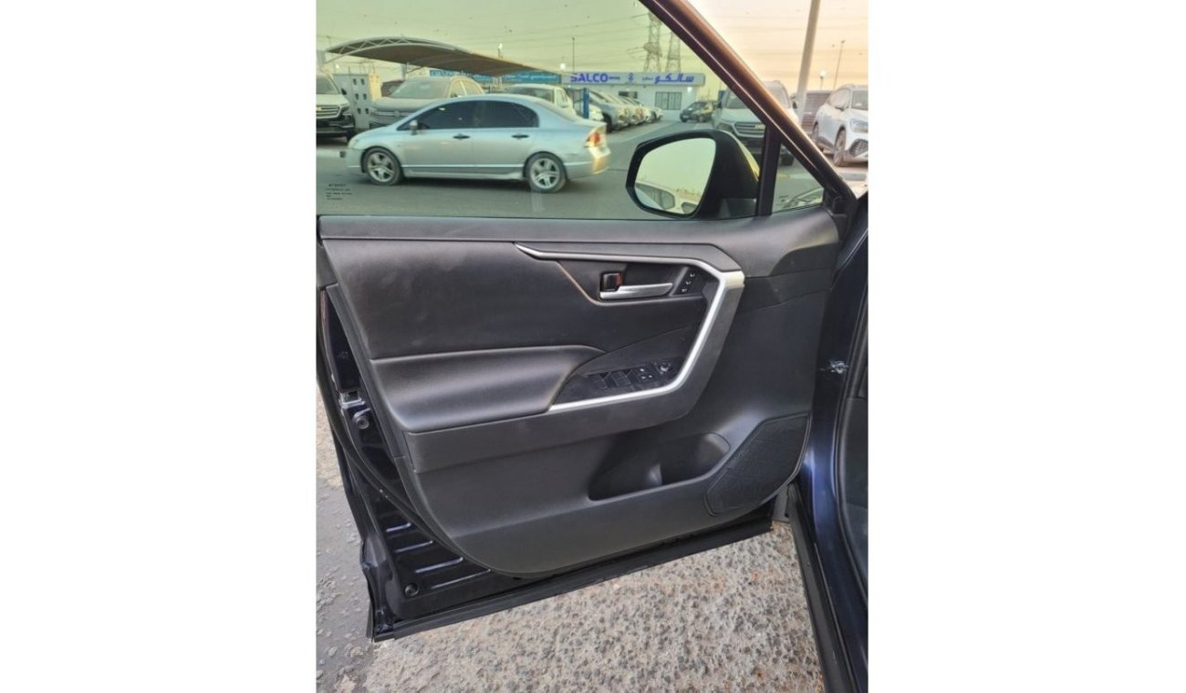 تويوتا راف ٤ TOYOTA RAV4 FULL OPTION XLE 2021 65000 AED