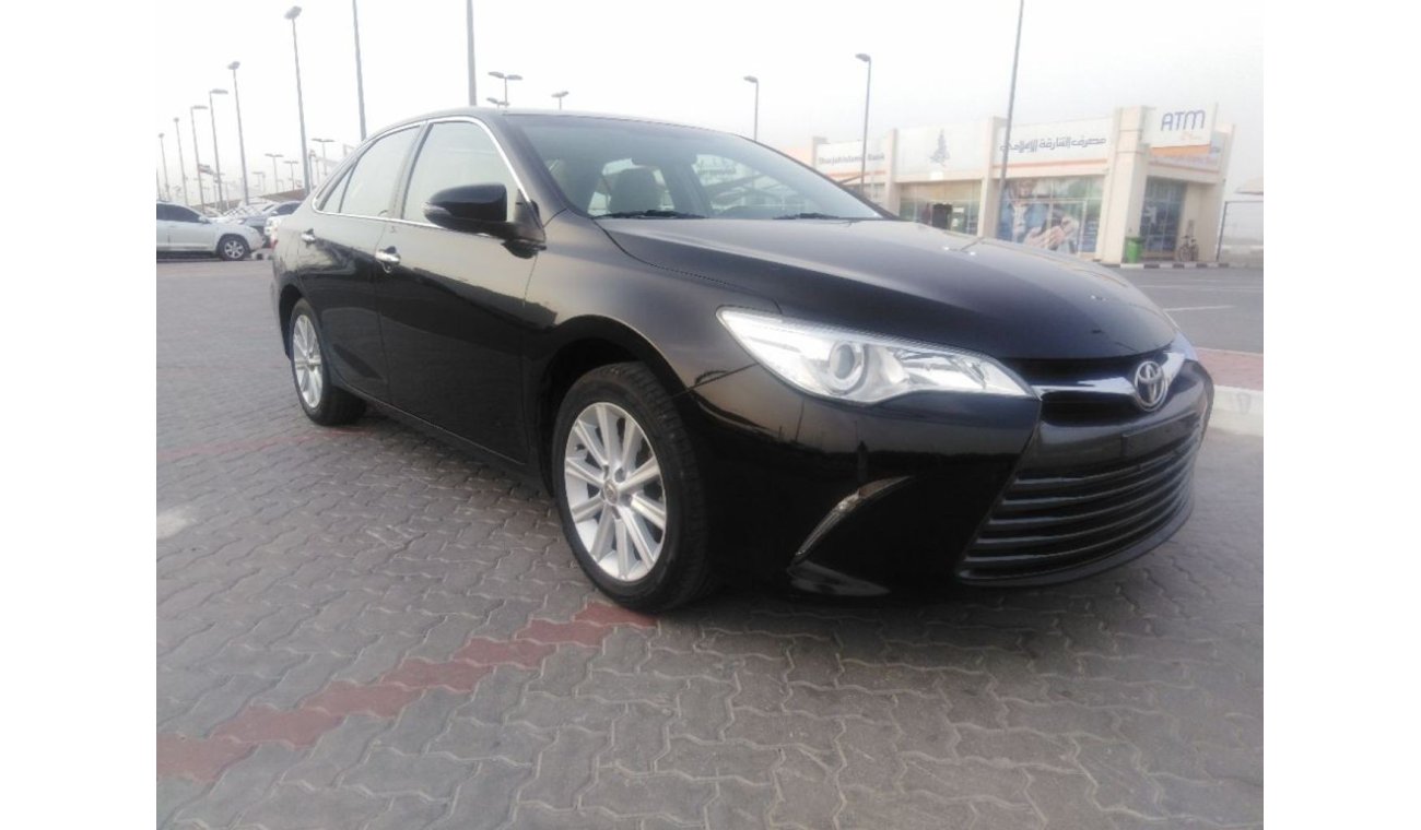 Toyota Camry Toyota camry 2016 GCC,,,,,, SE,,,,,,,, free accedant for sale