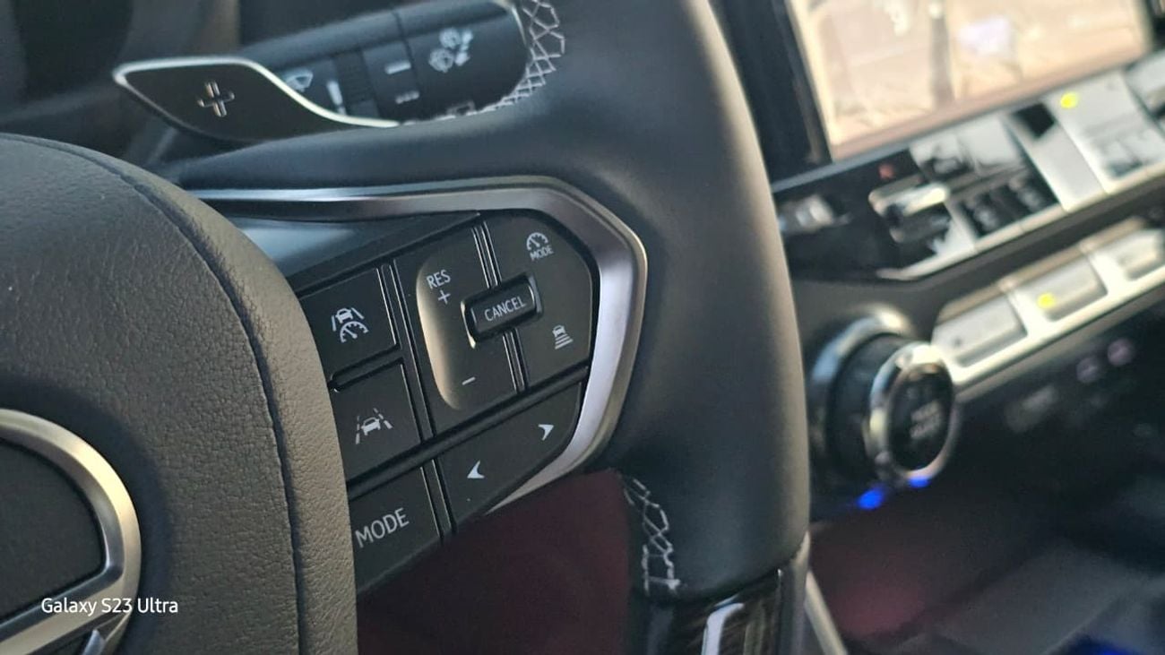 لكزس LX 600 LX 600 3.5L A/T TURBO SPORT KHAKHI GREEN MY2025 GCC SPECS-SOFT DOORS-LEVINSON SPEAKERS