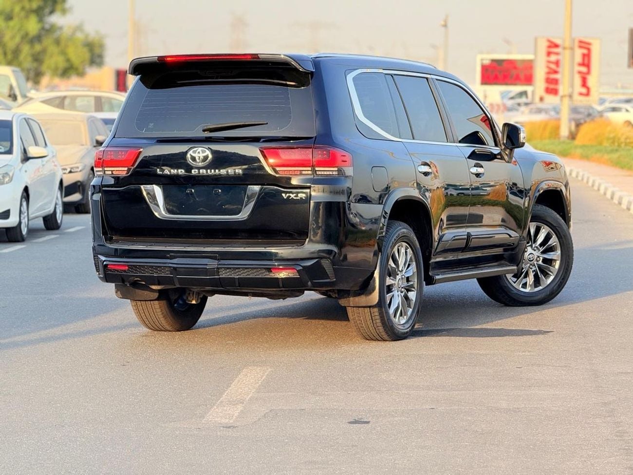 Toyota Land Cruiser GXR+ 4.0L Toyota landcuriser Years 2016 V6 GXR 4.0L upgrade interior & exterior 2025 full option