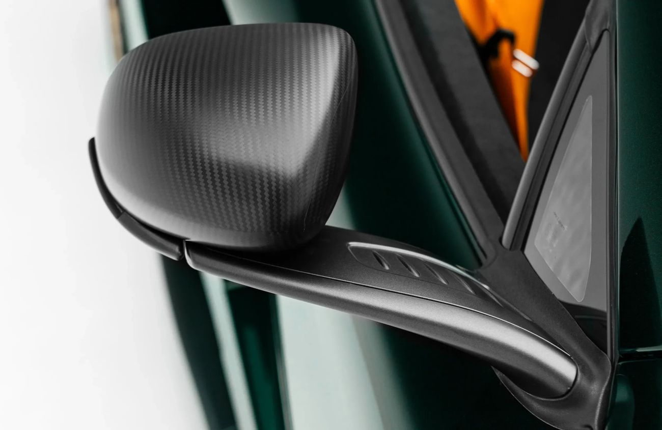 McLaren 675LT 3.8L V8 Twin-Turbocharged Engine