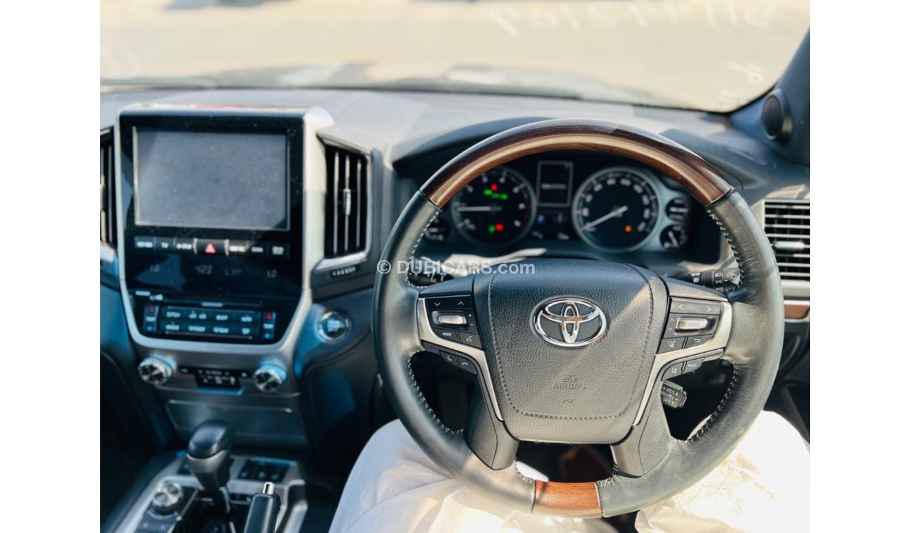 تويوتا لاند كروزر