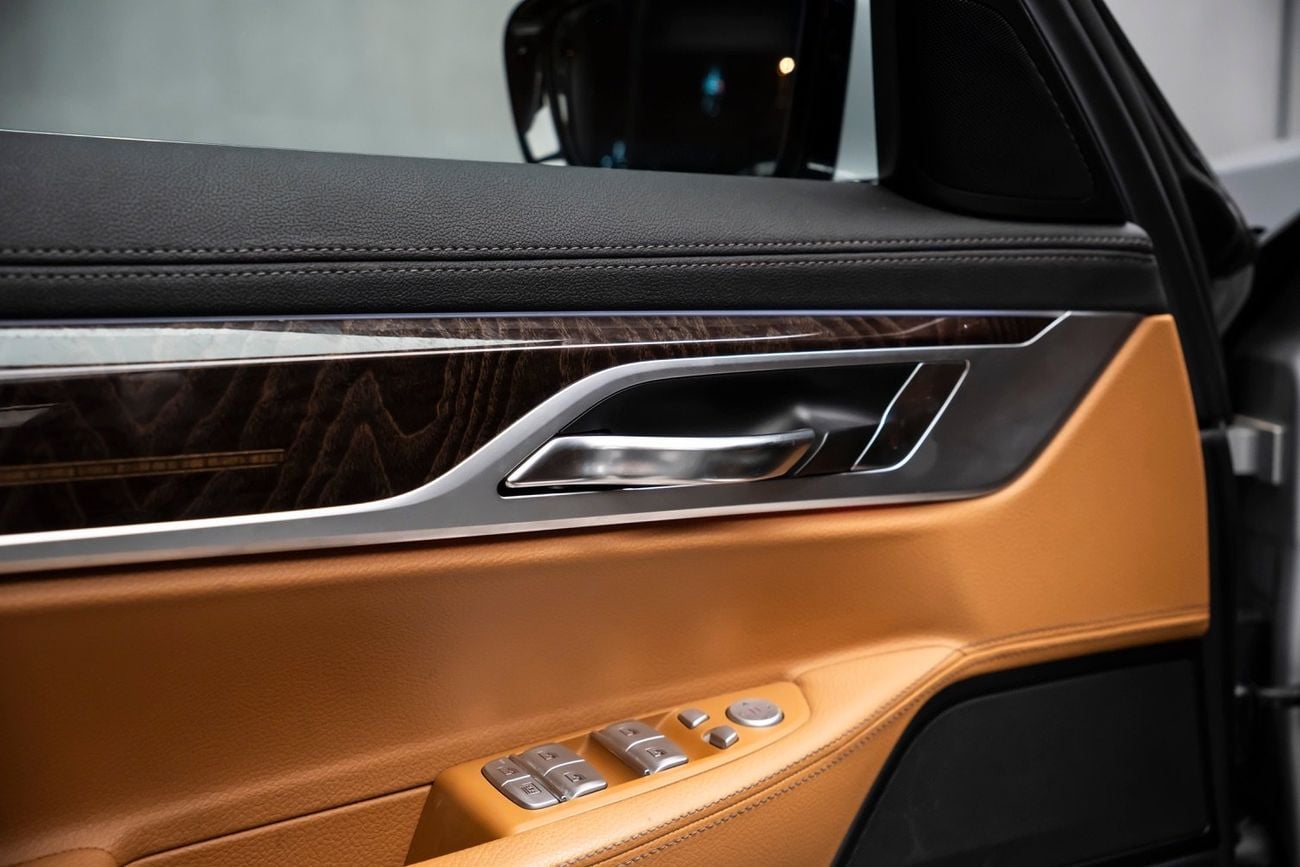 بي أم دبليو 730i