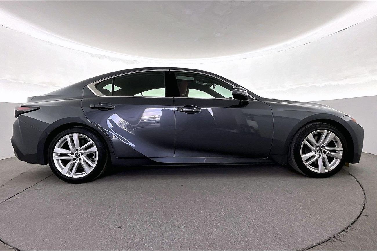 Lexus IS300 Premier | Guaranteed Warranty | 0 Down Payment