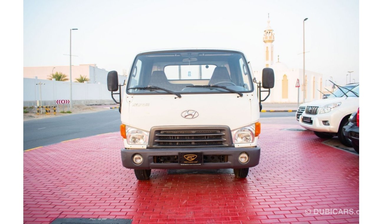 Hyundai HD 65 2012 | HYUNDAI | HD65 UTILITY TRUCK | GCC | VERY WELL-MAINTAINED | SPECTACULAR CONDITION |