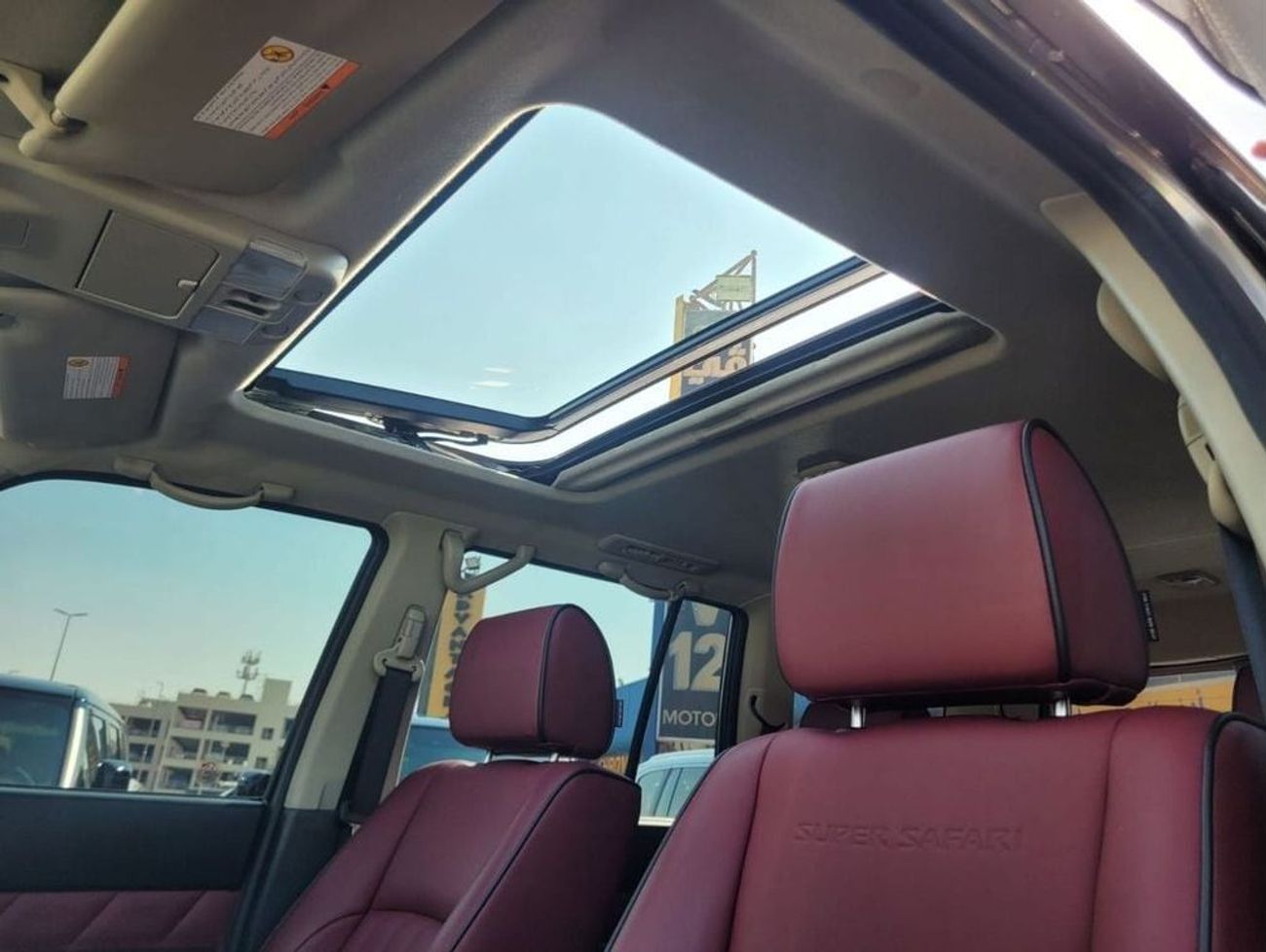 Nissan Patrol Safari Super Safari 4.8L A/T NISSAN PATROL SUPER SAFARI 4 YEARS SERVICE CONTRACT UNTIL 80000 KM 5 YEARS WAR