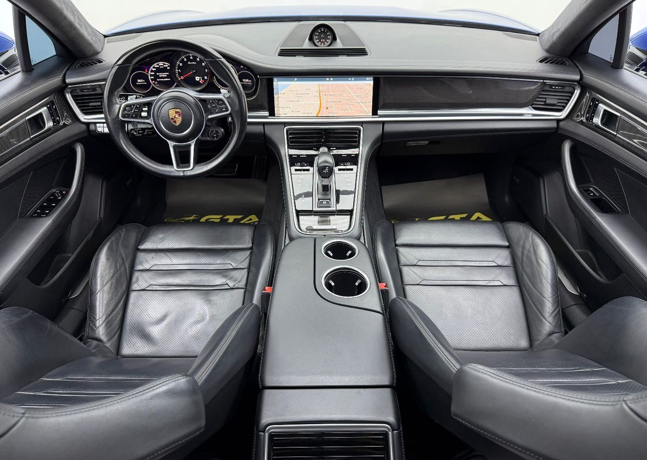 Porsche Panamera Turbo 4.0L AWD 2017 Porsche Panamera Turbo, Full Porsche Service History, Sport Chrono Package, Full