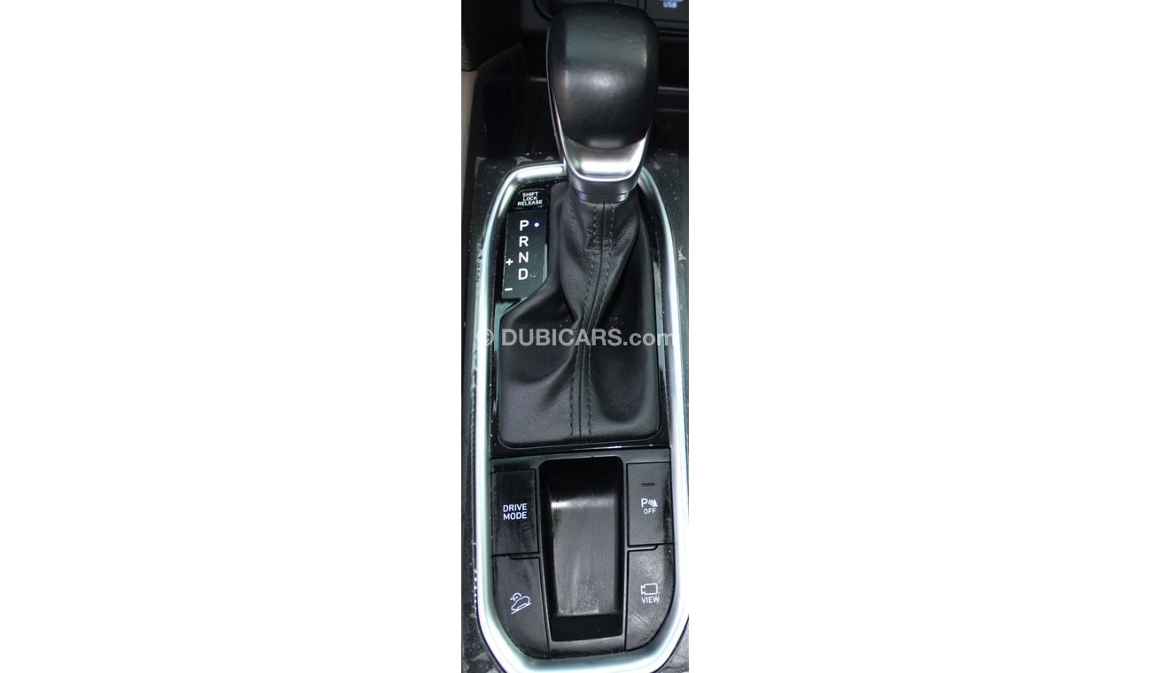 Hyundai Santa Fe GL Hyundai Santa Fe 2019 full option GCC, in excellent condition, without accidents