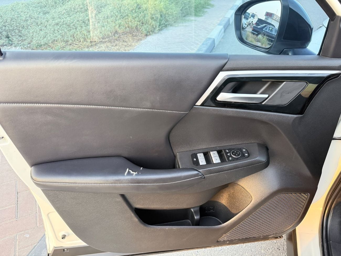 Mitsubishi Outlander PREMIUM LAUNCH EDITION Prime edition H- line 2024 full option