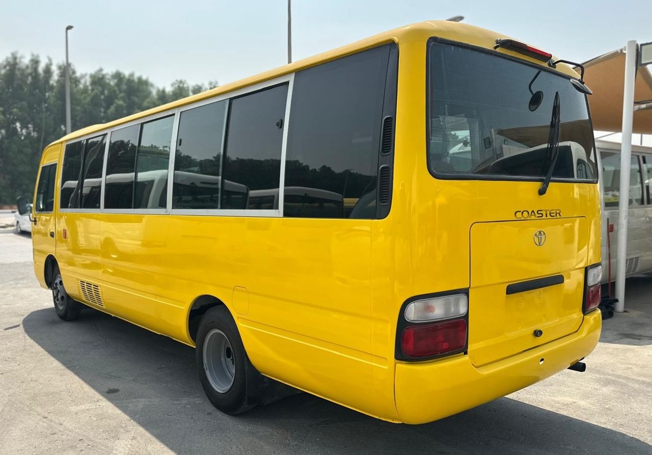 تويوتا كوستر