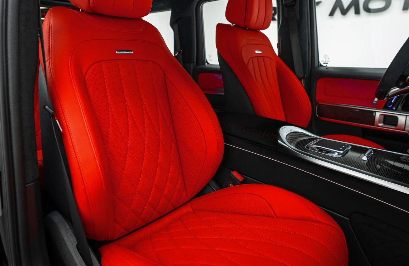 Mercedes-Benz G 63 AMG 4.0L V8 Twin-Turbocharged Engine + eMotor