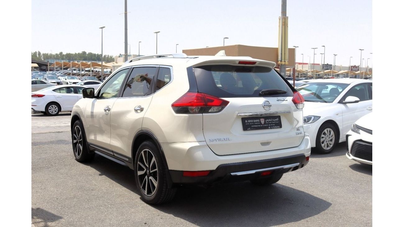 Nissan XTrail SV ACCIDENTS FREE - GCC - FULL OPTION - 7 STR - ORIGINAL PAINT - PERFECT CONDITION INSIDE OUT