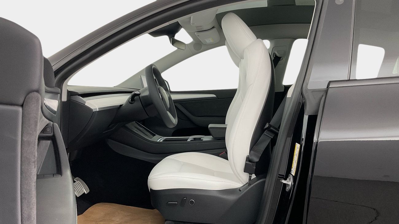 تسلا موديل Y Performance (Dual Motor) | upto AED 20,000 Ramadan Discount | شامل الضمان | 0 ﺪﻔﻋﺓ ﺃﻮﻟﻯ