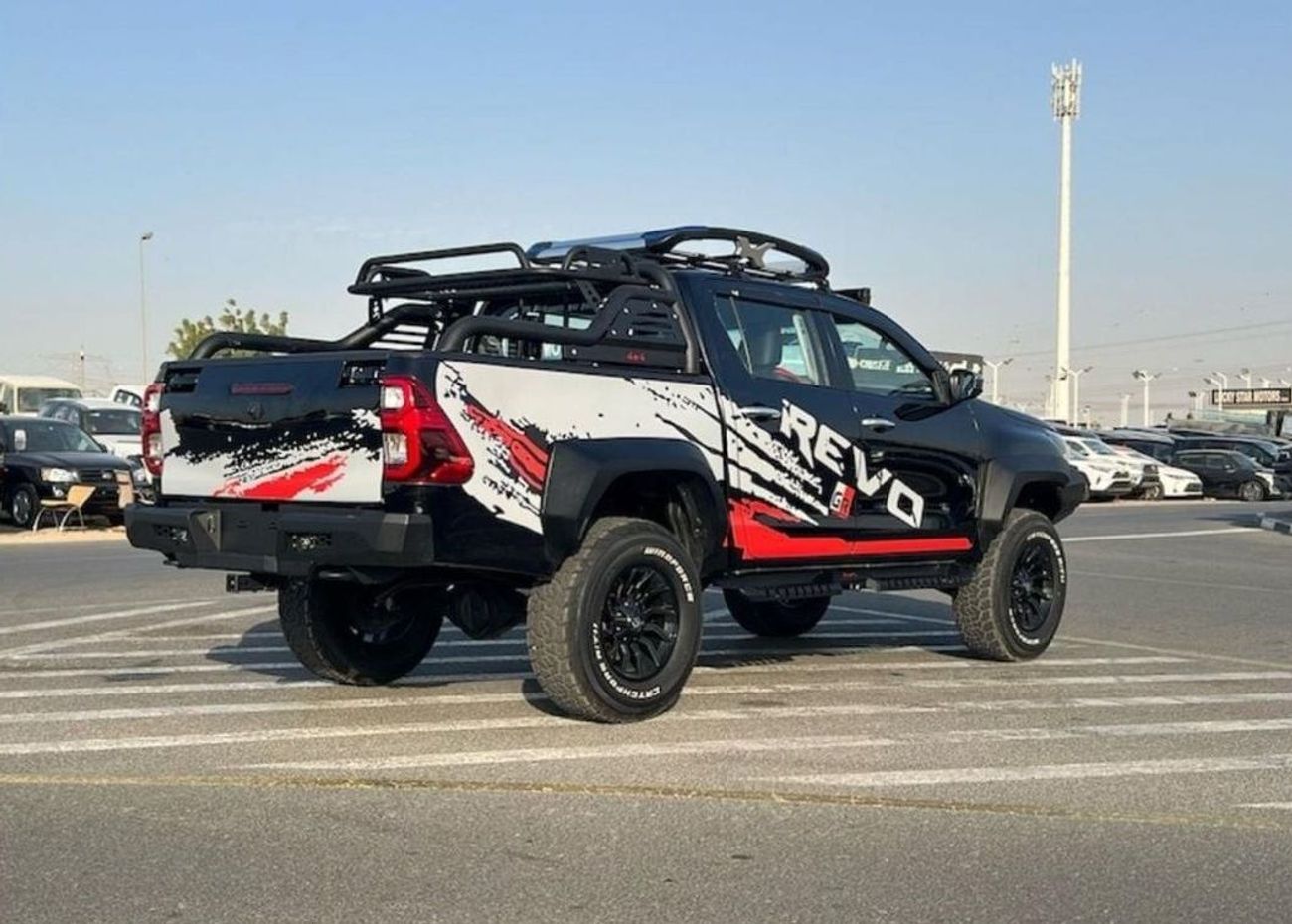 تويوتا هيلوكس Toyota Hilux pickup 2019 facelifted 2023 V4 2.8 Diesel Automatic left hand drive