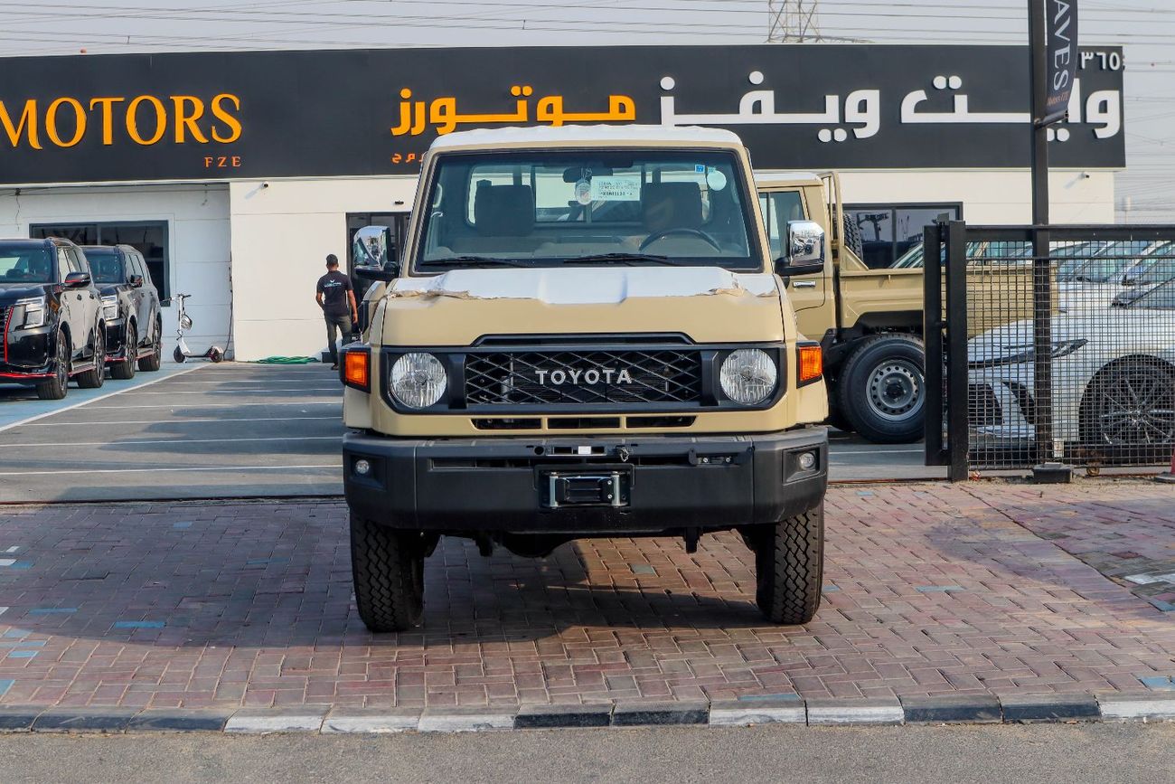 Toyota Land Cruiser Pick Up Single Cab Std 4.0L toyota land cruiser single cab 4.0L 2024 model