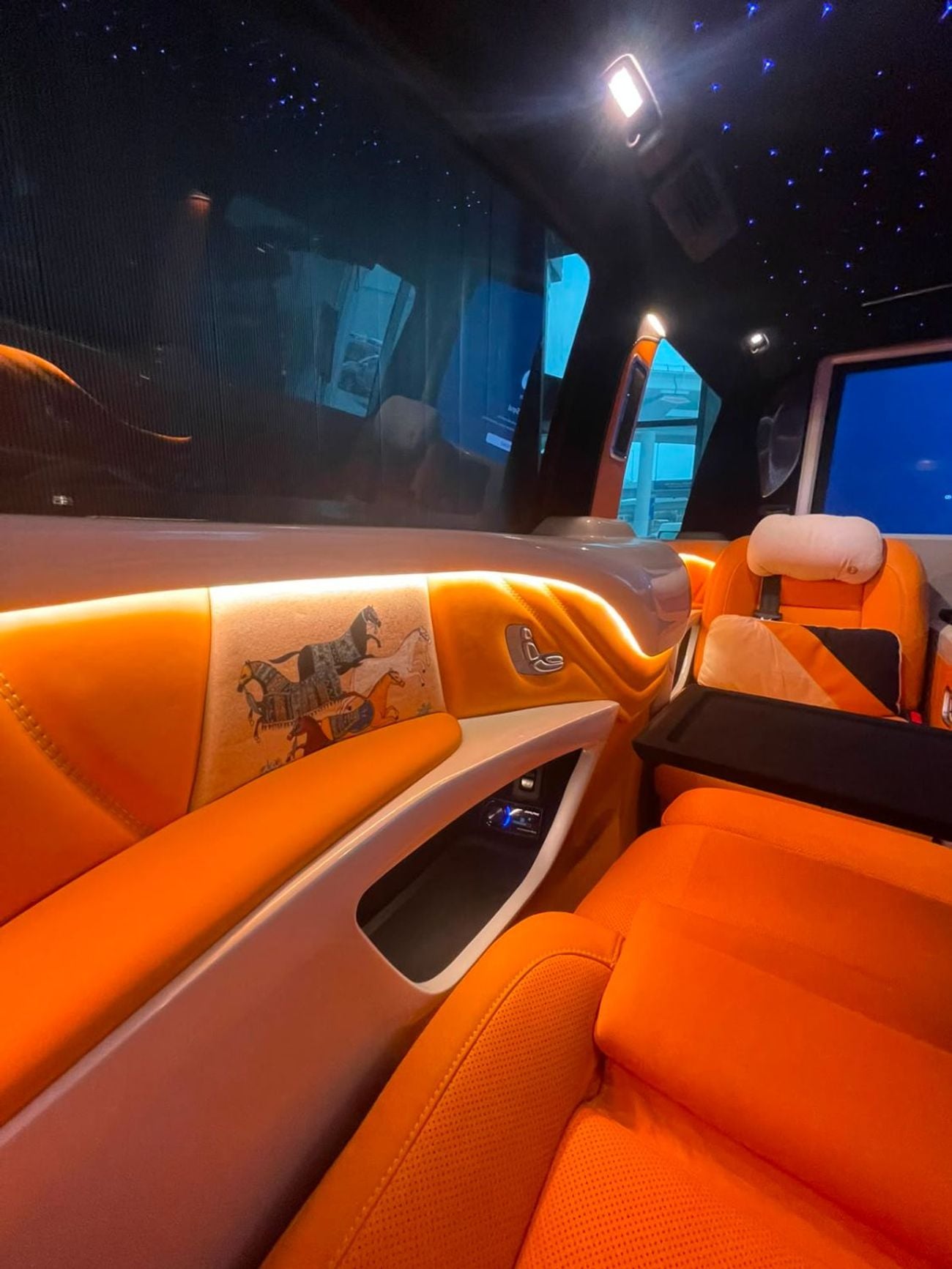 مرسيدس بنز V 300 ERTEX LUXURY CAR DESIGN CO. - 35th YEAR HERMES