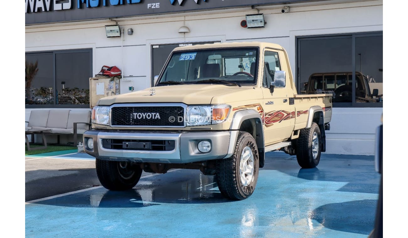 Toyota Land Cruiser Pick Up 2022 MODEL TOYOTA LAND CRUISER 79 SINGLE CAB PICKUP LX V6 4.0L PATROL 4WD MANUAL TRANSMISSION