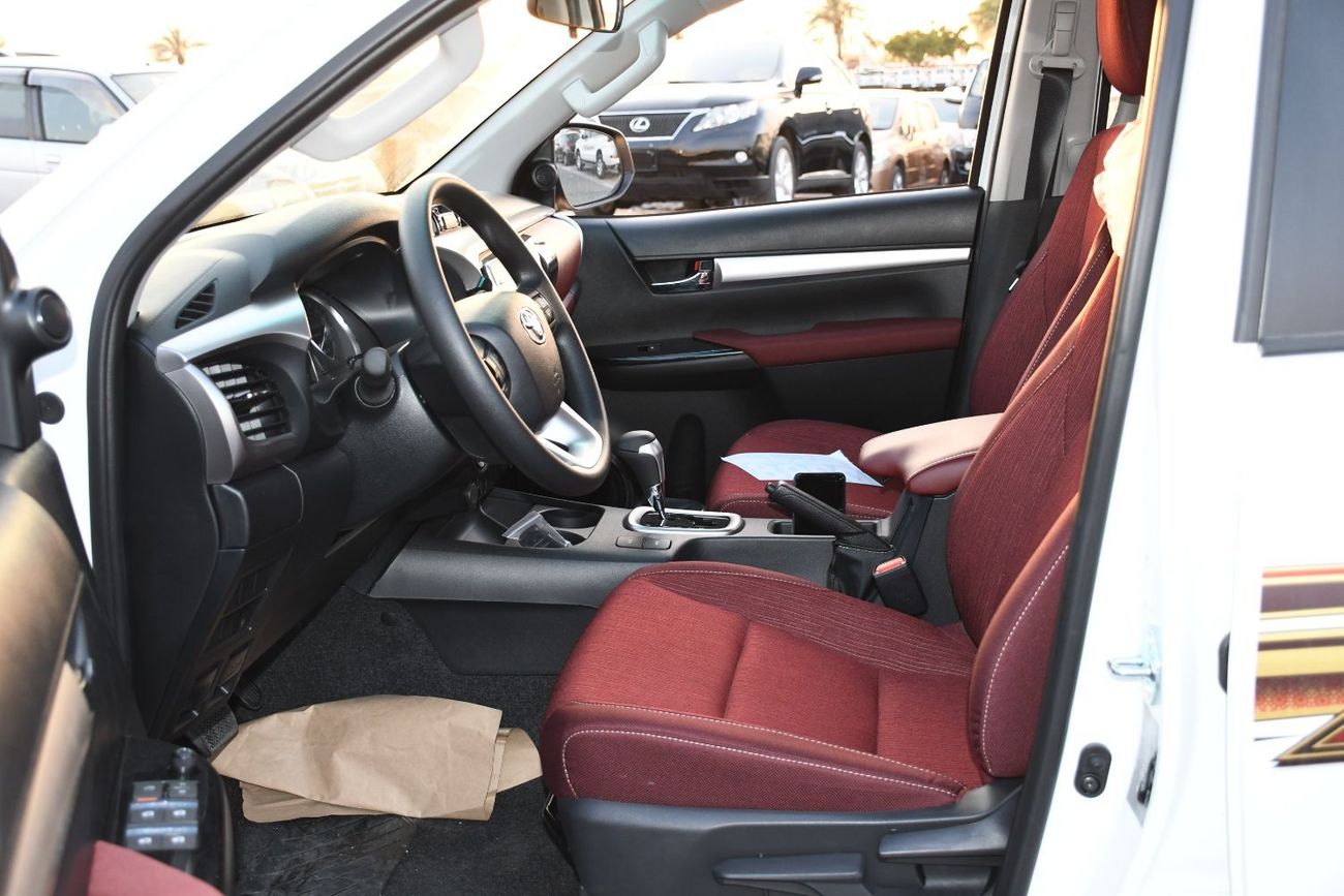 Toyota Hilux 2024 Toyota Hilux 2.7L 4x4WD Automatic full Option
