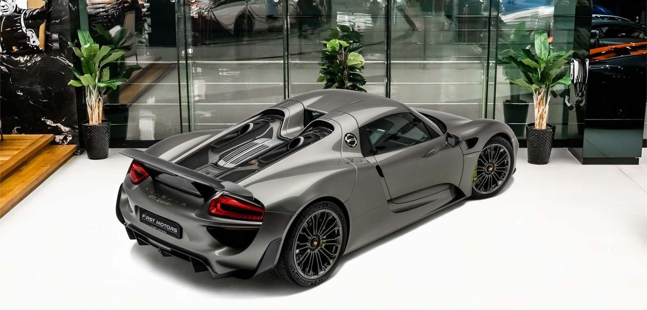 بورش 918 سبايدر 4.6L V8 N/A Engine + eMotor