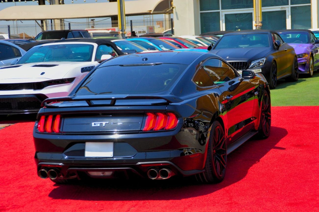 Ford Mustang GT PREMIUM