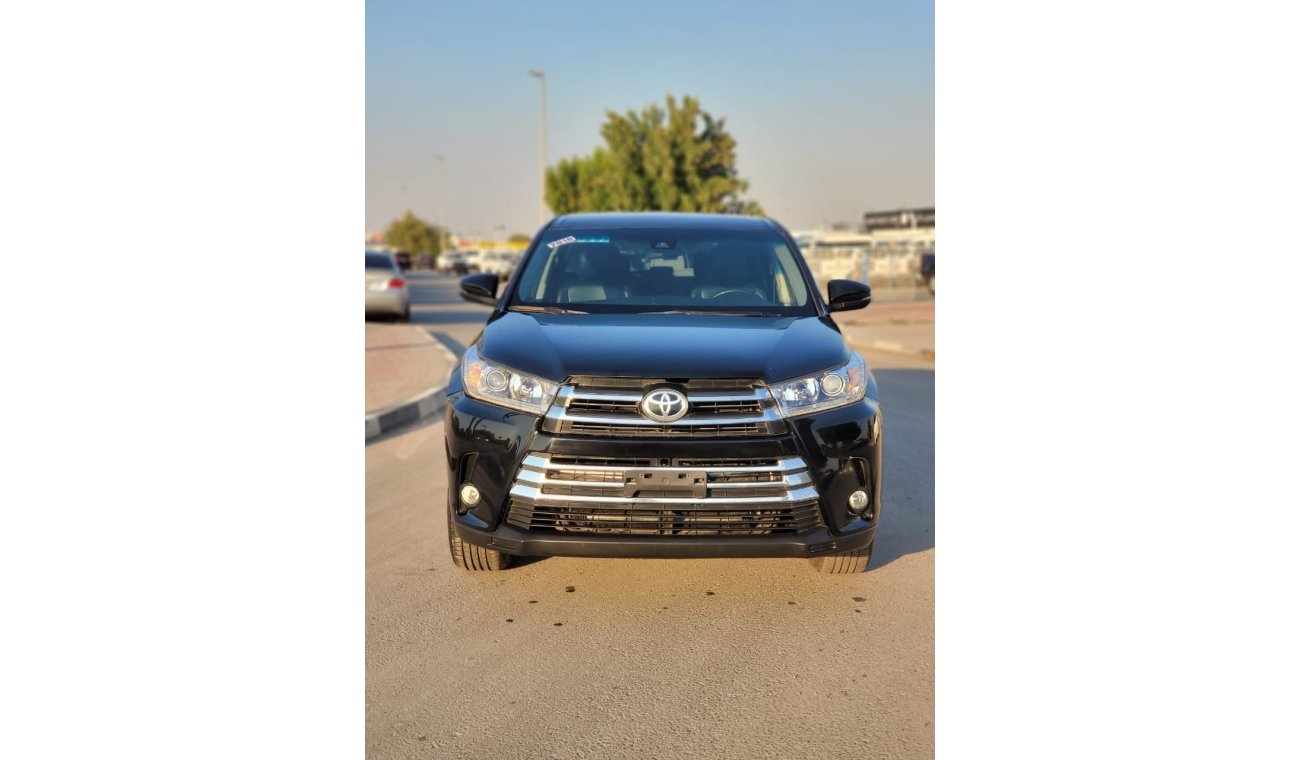 تويوتا هايلاندر TOYOTA HIGHLANDER LE 4x4