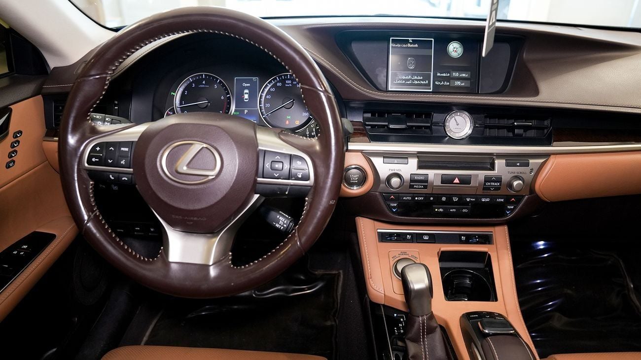 Lexus ES250 Premier 2.5L