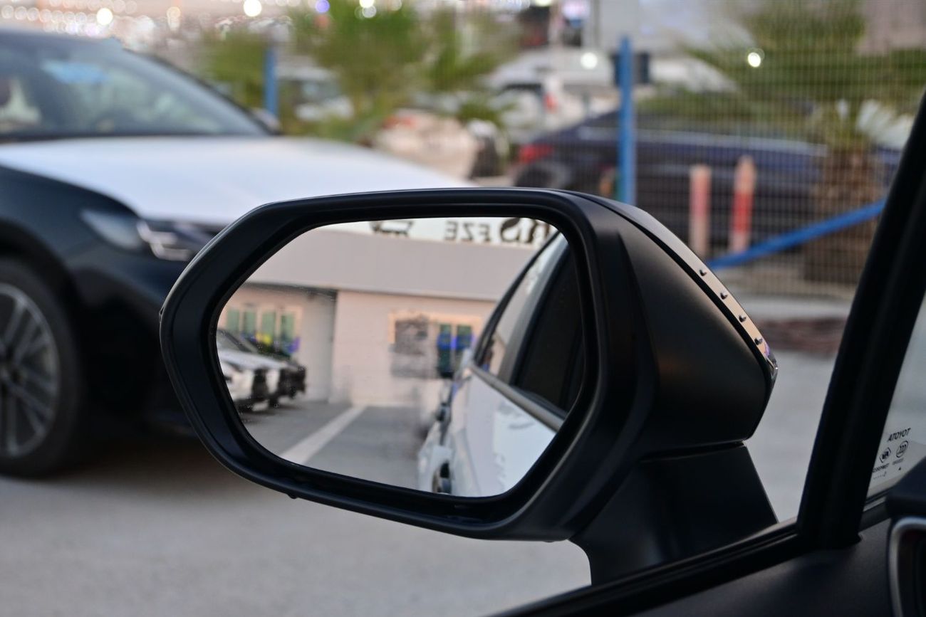 Toyota Levin Toyota Levin GR-Sport 1.8L Hybrid, FWD Model 2025, Color White