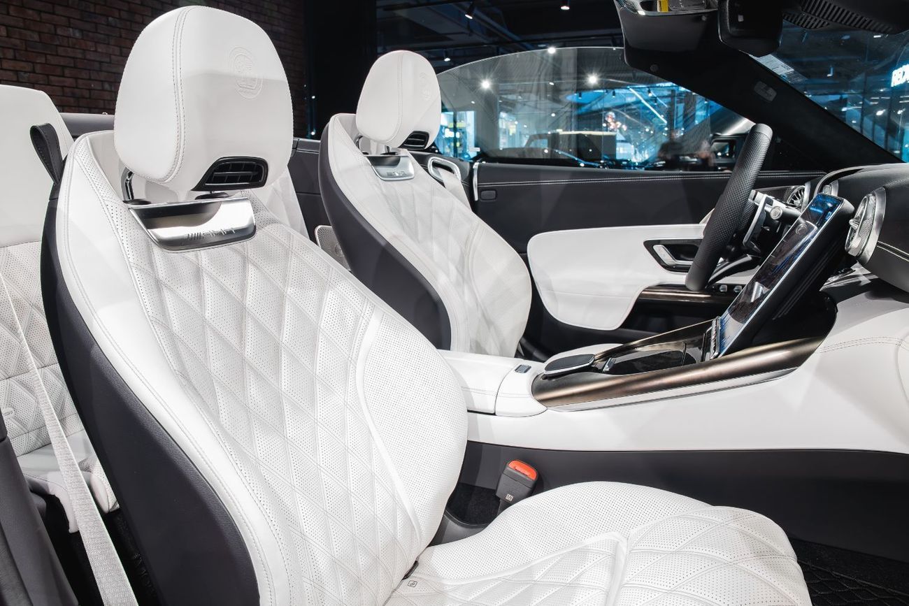 Mercedes-Benz SL 63 AMG Ceramic Brakes + Lift + Burmester 3D + Wheels R21