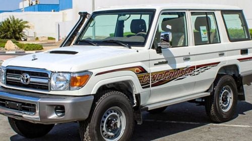 Toyota Land Cruiser 70 4.5L LC76 T DSL - E MT