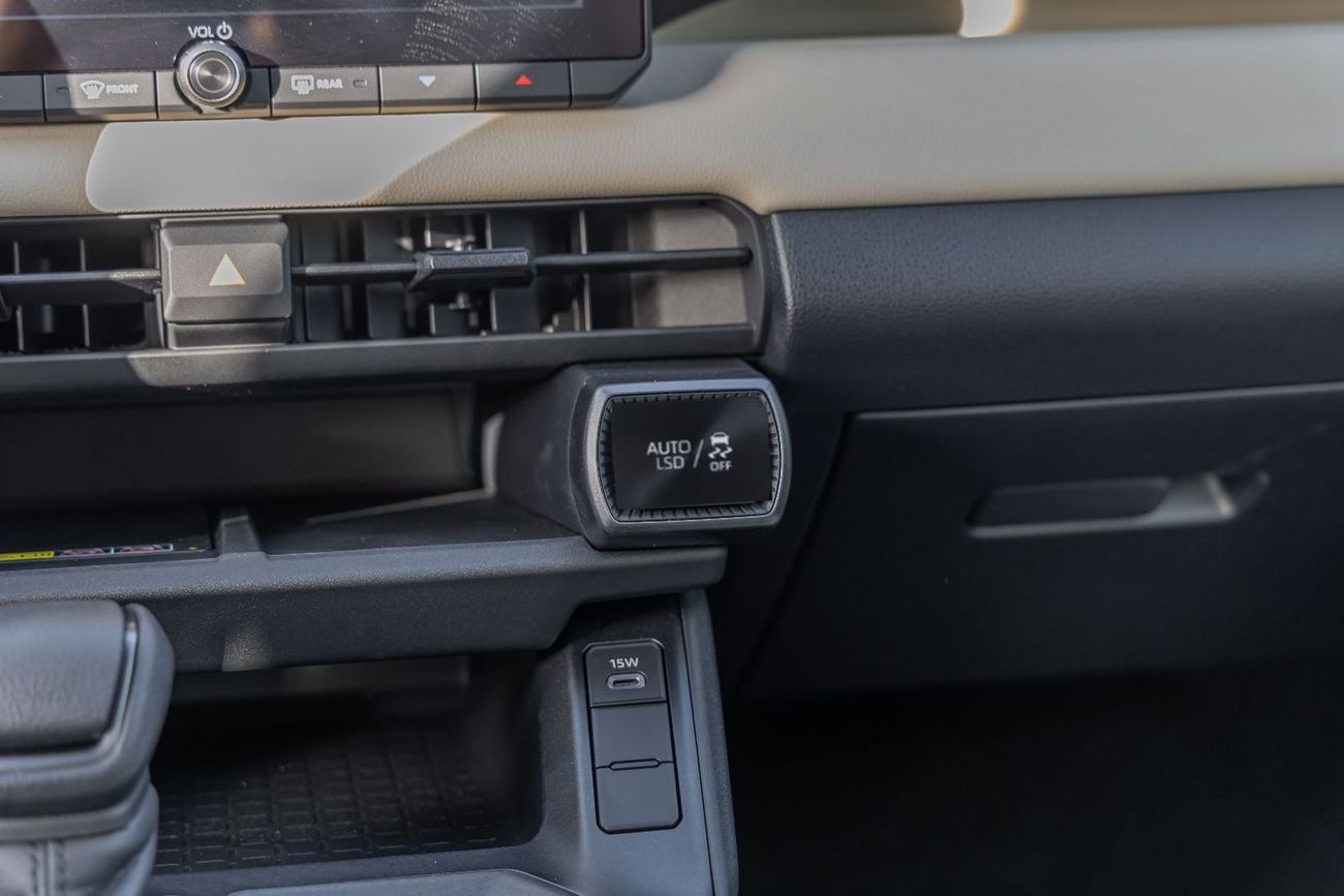 تويوتا راف ٤ GXR Toyota RAV4 LE | GCC Specs | V4 | FWD | 2.0L | 2026