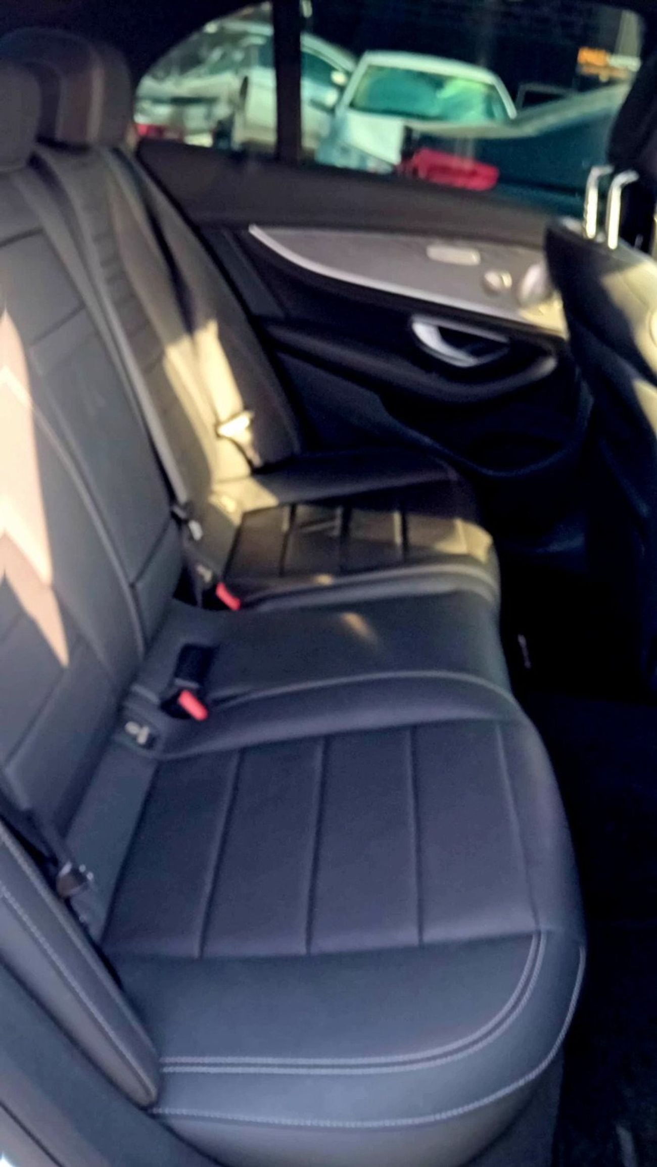 مرسيدس بنز E 350 4MATIC (NON GCC) مرسيدس E350