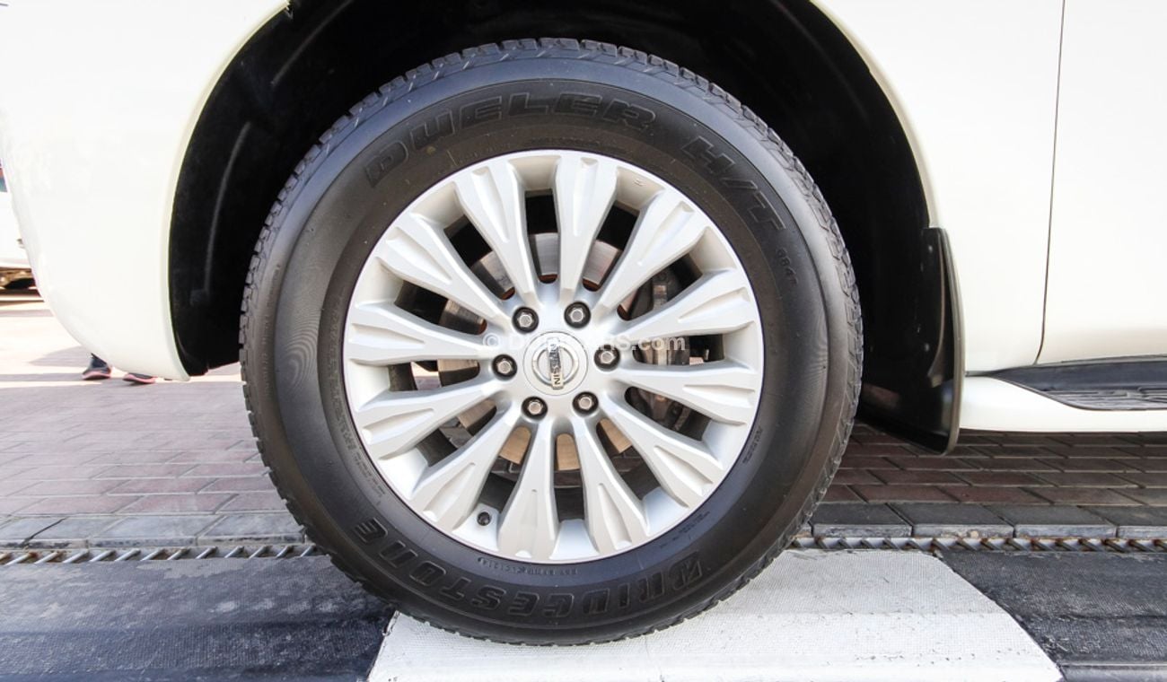 نيسان باترول LE V8