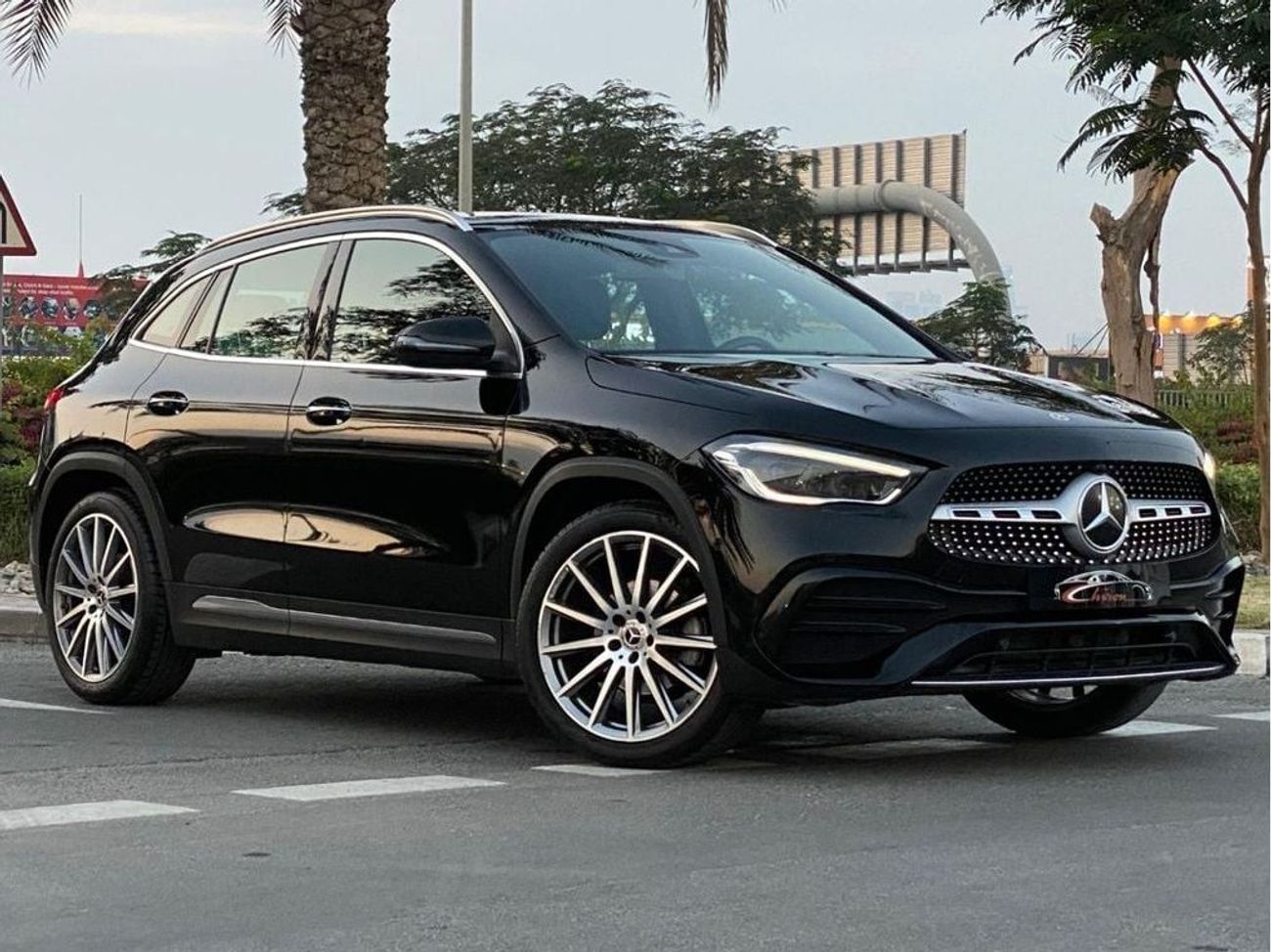 Mercedes-Benz GLA 200 Premium 1.4L