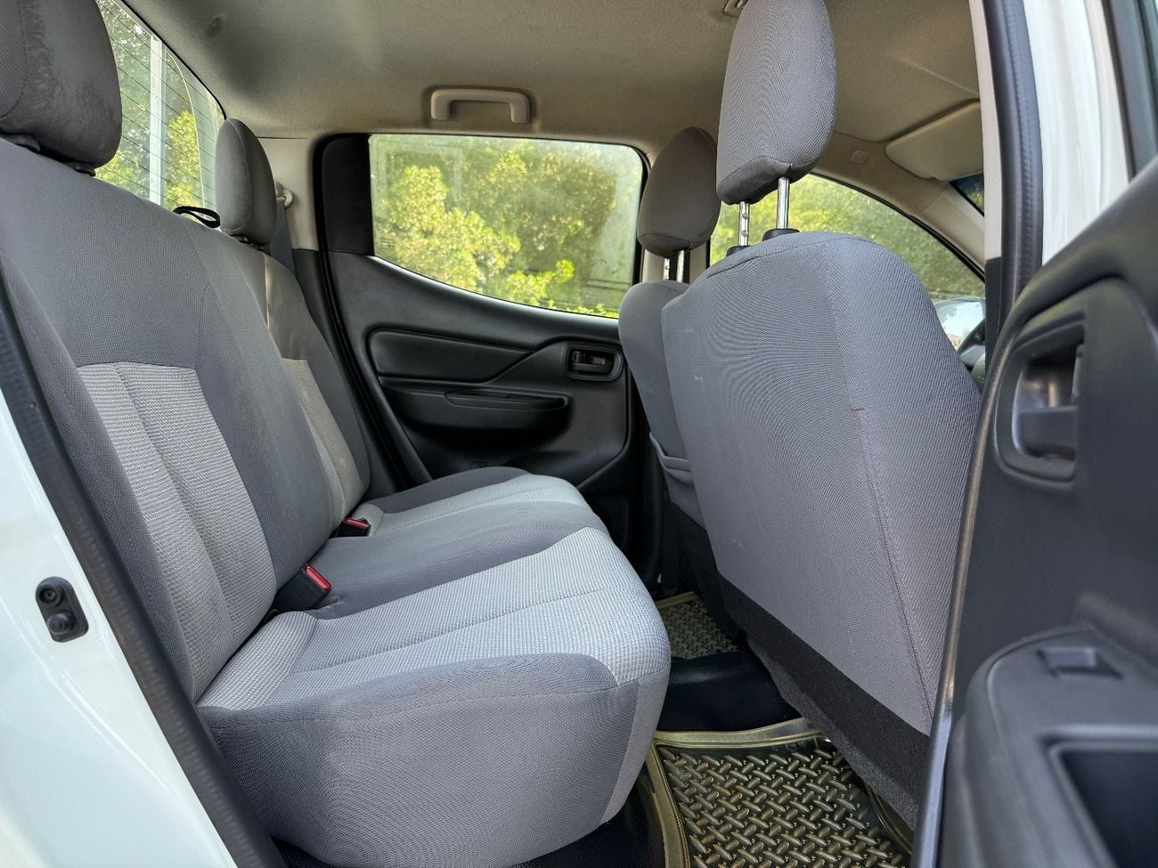 Mitsubishi L200 GL 2.4L (132 HP)