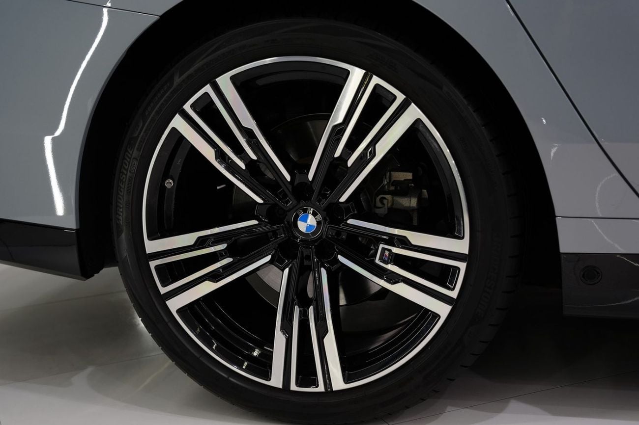 بي أم دبليو 740i M SPORT