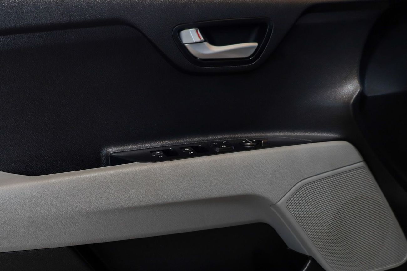 Kia Rio Kia Rio 2021 GCC under Agency Warranty with Flexible Down-Payment.