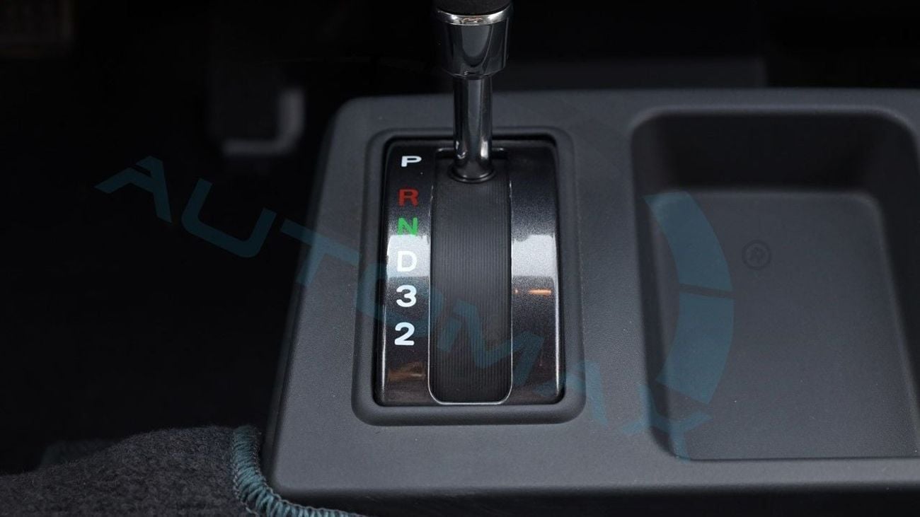 سي إم سي D 260 (For Export , НА ЭКСПОРТ) Window Van 2.4L RWD 2025 GCC Без пробега